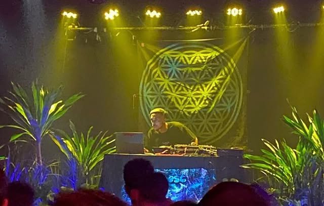 Registro visual de uma edição indoor da Forest